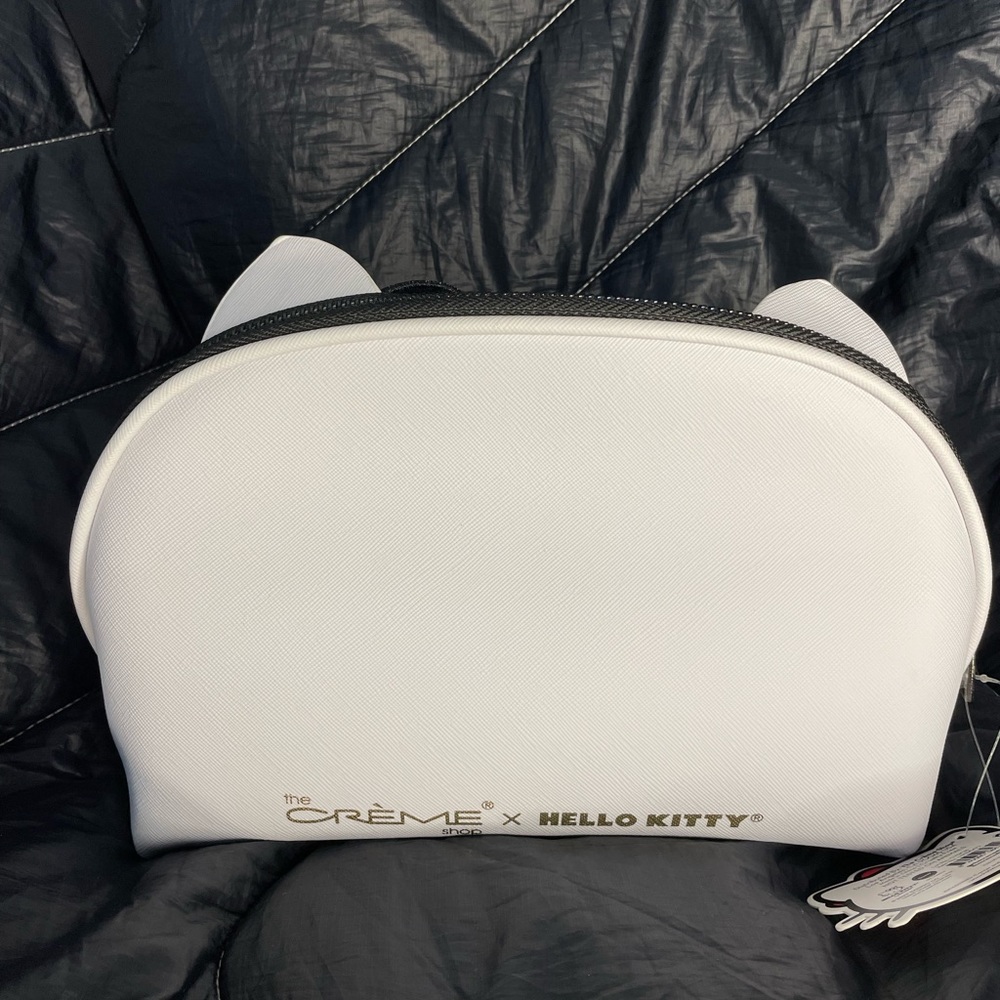 Hello Kitty Cosmetic Bag - Picture 3 of 5